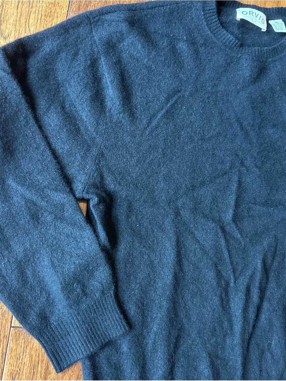 Orvis 100% Cashmere Sweater Men’s XL Black Luxe Outdoor Classic Crewneck - Picture 3 of 5